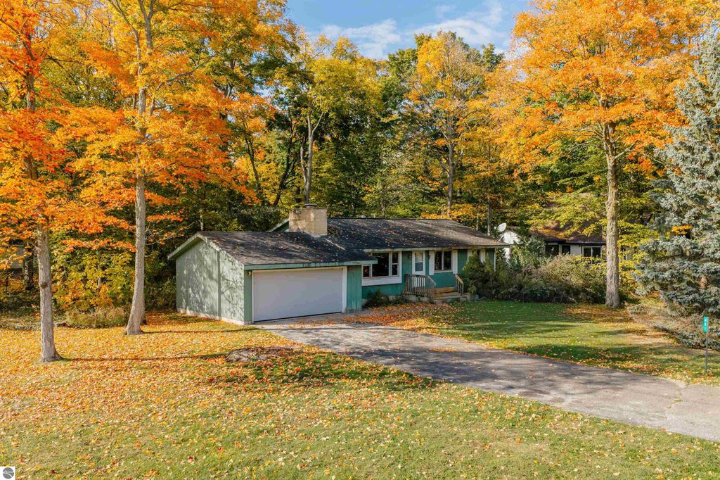 Photo of 431 N Nanagosa Trail, Suttons Bay, MI 49682 (MLS # 1939856)