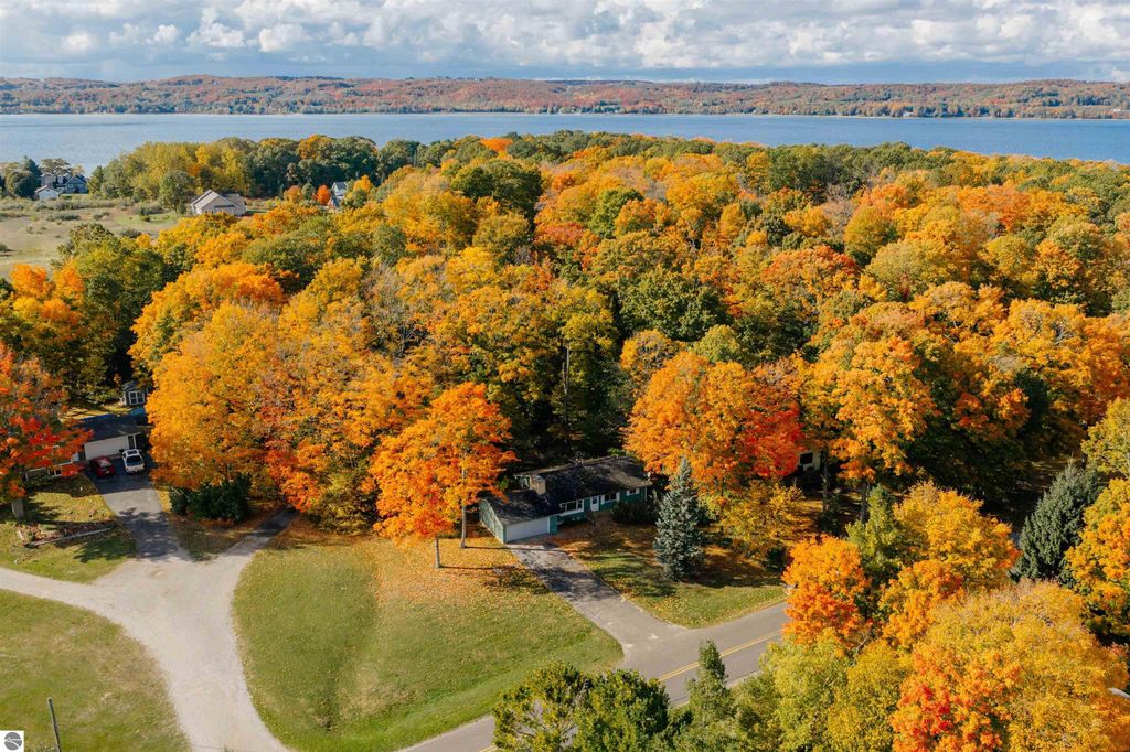 Photo of 431 N Nanagosa Trail, Suttons Bay, MI 49682 (MLS # 1939856)