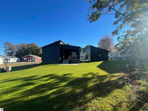 Tiny photo for 2079 Vista View Drive, Traverse City, MI 49686 (MLS # 1940498)