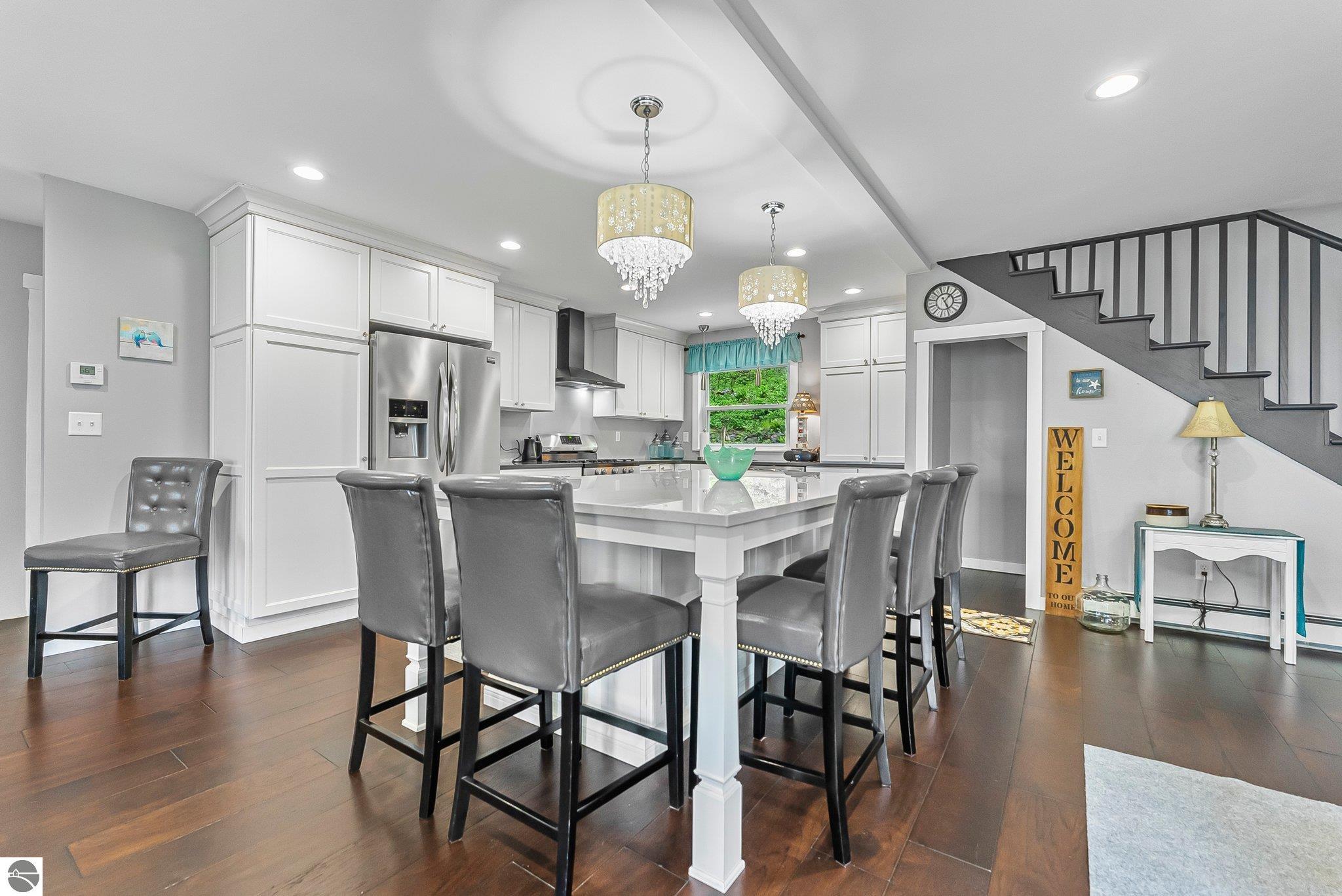 Traverse City, Michigan 49686, United States, 3 Bedrooms Bedrooms, ,2 BathroomsBathrooms,Residential,Pending,140406