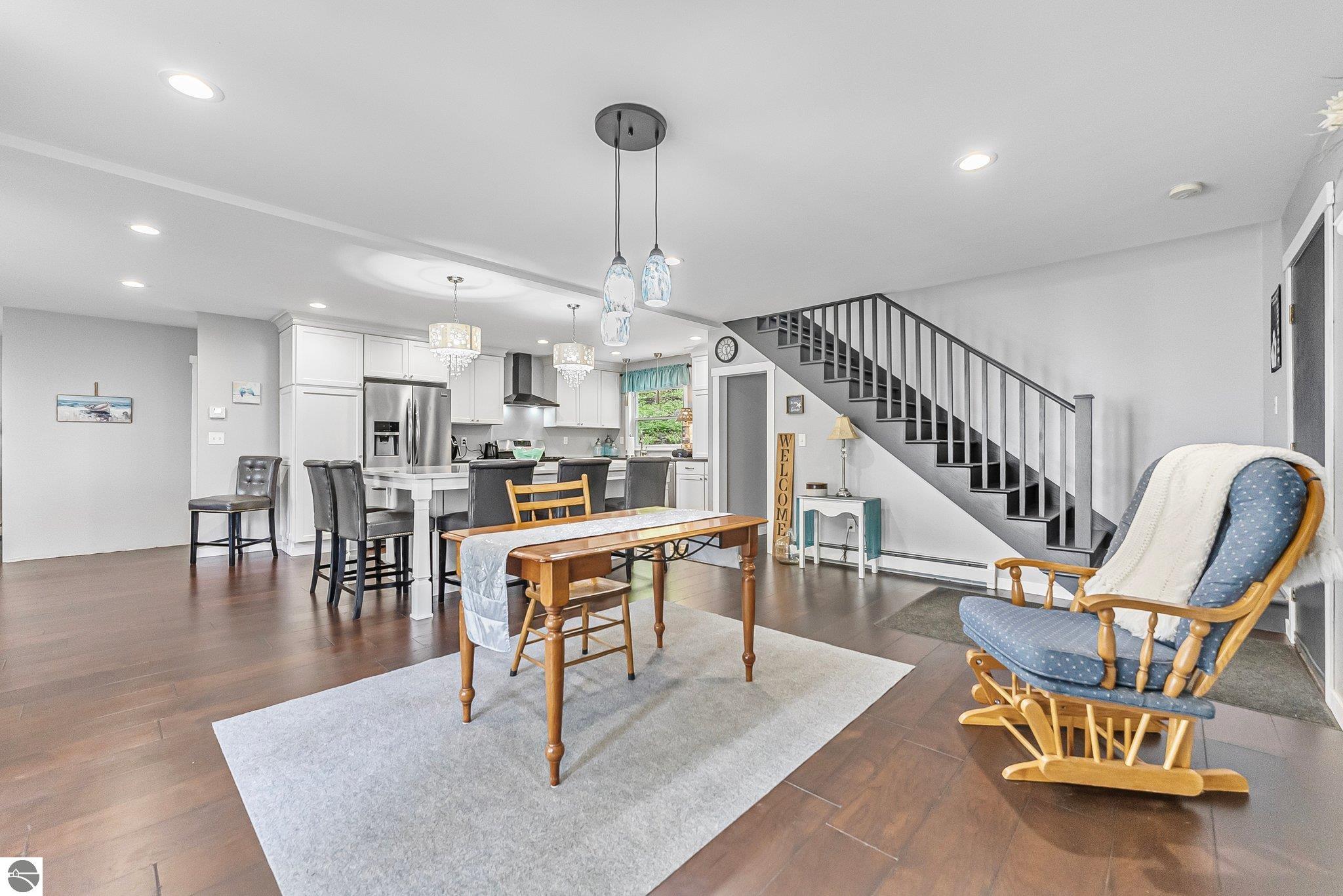 Traverse City, Michigan 49686, United States, 3 Bedrooms Bedrooms, ,2 BathroomsBathrooms,Residential,Pending,140406