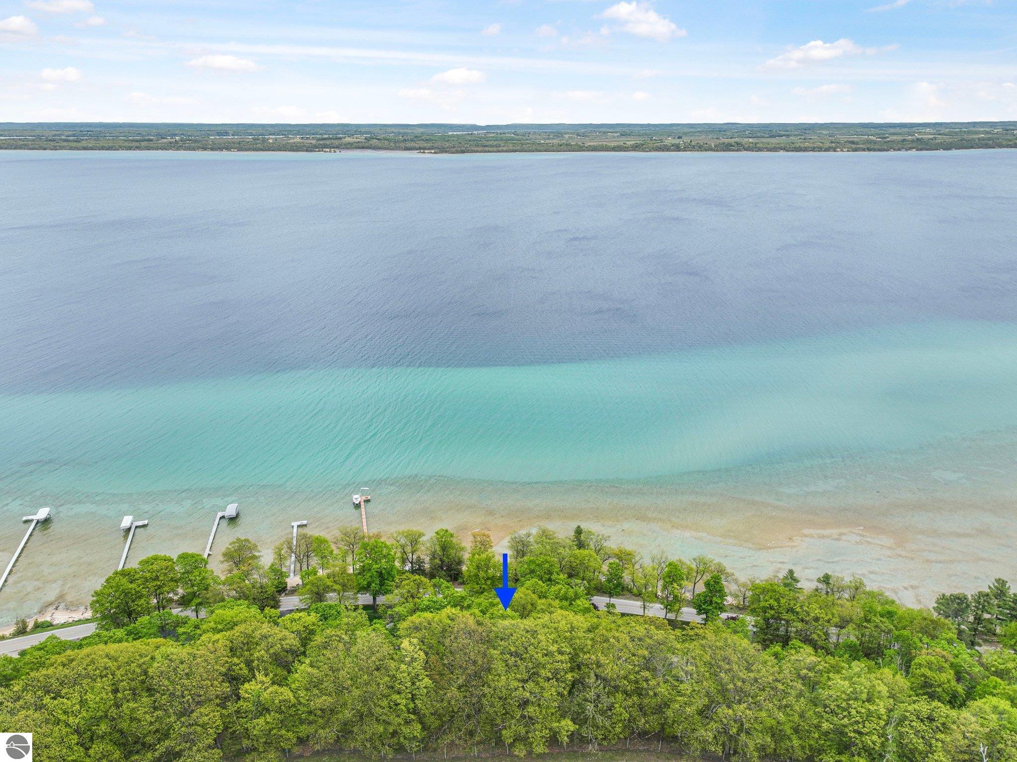 Traverse City, Michigan 49686, United States, 3 Bedrooms Bedrooms, ,2 BathroomsBathrooms,Residential,Pending,140406