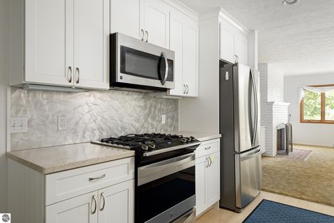 Tiny photo for 4213 E Oxford Drive, Leland, MI 49654 (MLS # 1939346)