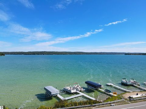 Tiny photo for 4213 E Oxford Drive, Leland, MI 49654 (MLS # 1939346)