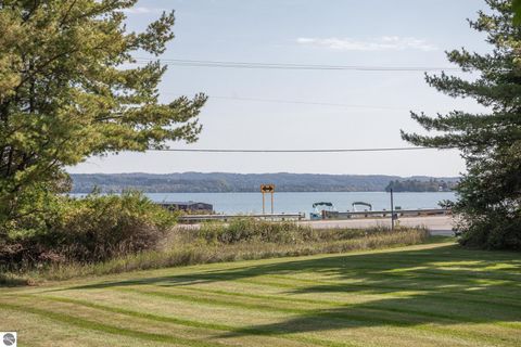 Tiny photo for 4213 E Oxford Drive, Leland, MI 49654 (MLS # 1939346)