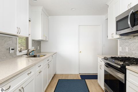 Tiny photo for 4213 E Oxford Drive, Leland, MI 49654 (MLS # 1939346)