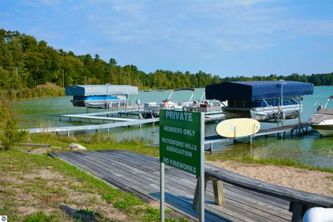 Tiny photo for 4213 E Oxford Drive, Leland, MI 49654 (MLS # 1939346)