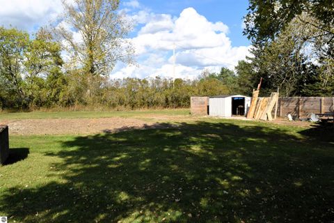 Tiny photo for 11015 75th Avenue, Mecosta, MI 49332 (MLS # 1939423)