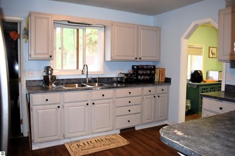 Tiny photo for 11015 75th Avenue, Mecosta, MI 49332 (MLS # 1939423)