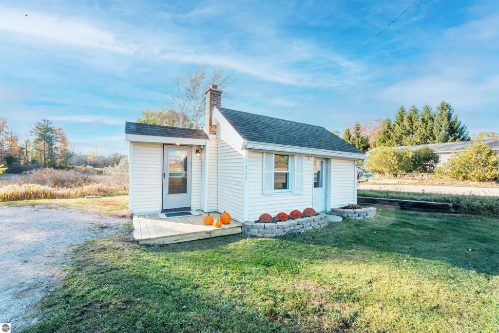 Photo of 1868 County Road 633, Grawn, MI 49637 (MLS # 1940023)