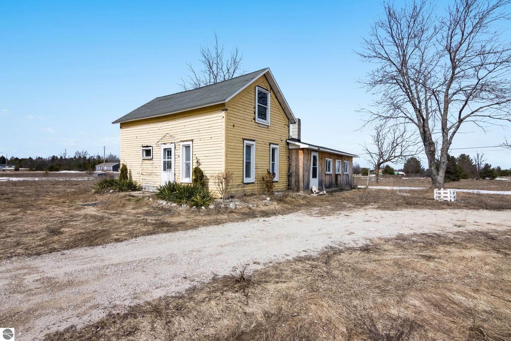 Photo of 17140 Honor Highway, Interlochen, MI 49643 (MLS # 1931498)