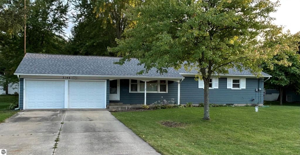 Photo of 3146 N Concourse Drive, Mt Pleasant, MI 48858 (MLS # 1938984)