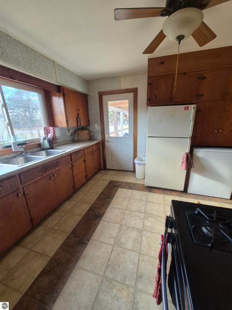 Tiny photo for 201 S Bridge Street, Bellaire, MI 49615 (MLS # 1940758)