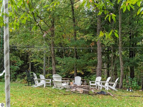 Tiny photo for 3714 N 19 Road, Mesick, MI 49668 (MLS # 1939413)
