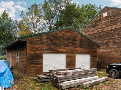 Tiny photo for 3714 N 19 Road, Mesick, MI 49668 (MLS # 1939413)