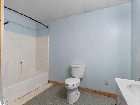 Tiny photo for 3714 N 19 Road, Mesick, MI 49668 (MLS # 1939413)