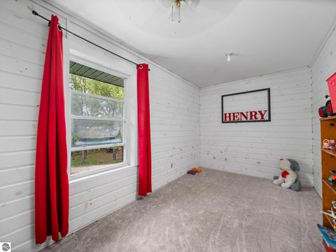 Tiny photo for 3714 N 19 Road, Mesick, MI 49668 (MLS # 1939413)