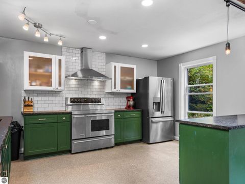 Tiny photo for 3714 N 19 Road, Mesick, MI 49668 (MLS # 1939413)