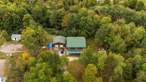 Tiny photo for 3714 N 19 Road, Mesick, MI 49668 (MLS # 1939413)