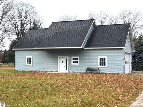 Tiny photo for 103 Ultra Court, Roscommon, MI 48653 (MLS # 1940815)