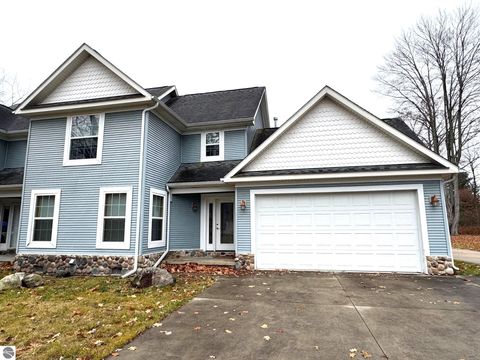 Tiny photo for 103 Ultra Court, Roscommon, MI 48653 (MLS # 1940815)