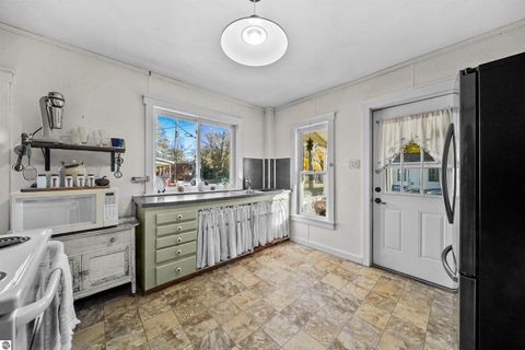 Tiny photo for 402 Haynes Street, Cadillac, MI 49601 (MLS # 1940353)