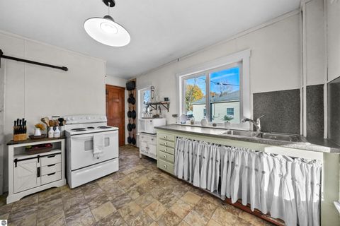 Tiny photo for 402 Haynes Street, Cadillac, MI 49601 (MLS # 1940353)