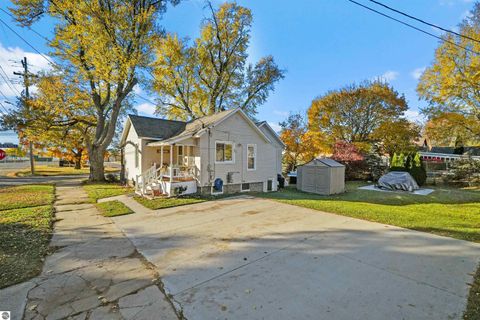 Tiny photo for 402 Haynes Street, Cadillac, MI 49601 (MLS # 1940353)