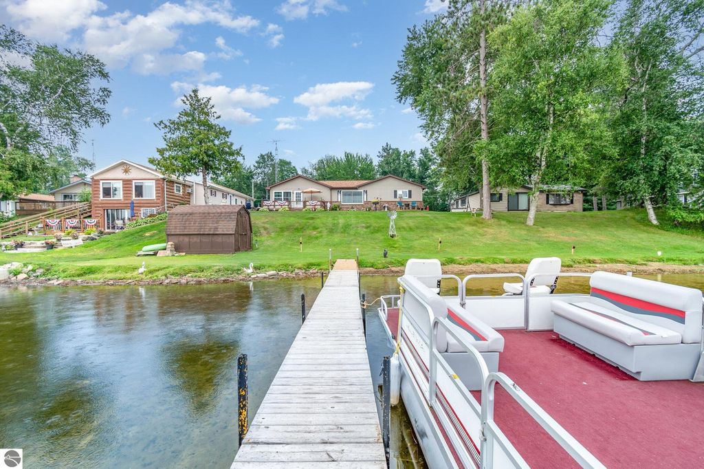 Photo of 2325 Royal Lane, Hale, MI 48739 (MLS # 1937123)