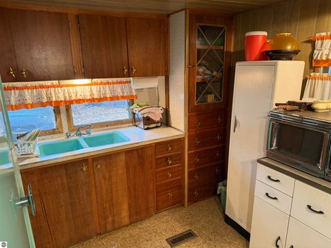 Tiny photo for 9544 W 34 Road, Harrietta, MI 49638 (MLS # 1940814)