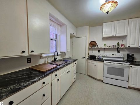 Tiny photo for 204 W Union Street, Lake City, MI 49651 (MLS # 1940443)