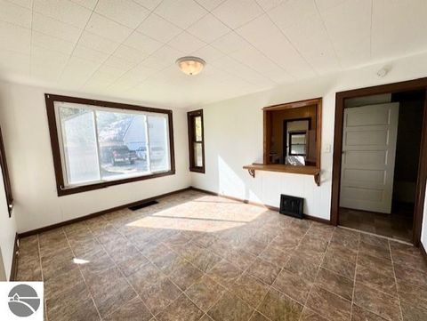 Tiny photo for 323 Eastman, Breckenridge, MI 48615 (MLS # 1939474)