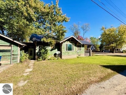 Tiny photo for 323 Eastman, Breckenridge, MI 48615 (MLS # 1939474)