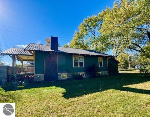 Tiny photo for 323 Eastman, Breckenridge, MI 48615 (MLS # 1939474)