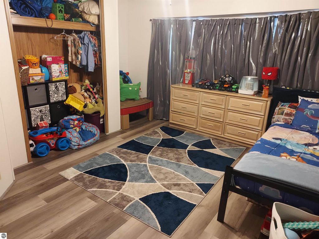 Photo of 1619 David Place, Traverse City, MI 49686 (MLS # 1940197)