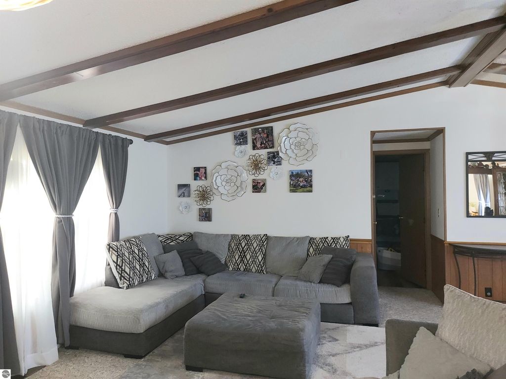 Photo of 1619 David Place, Traverse City, MI 49686 (MLS # 1940197)