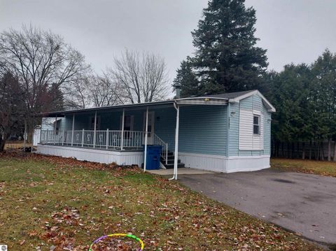 Tiny photo for 2787 Ray Boulevard, Traverse City, MI 49686 (MLS # 1940867)