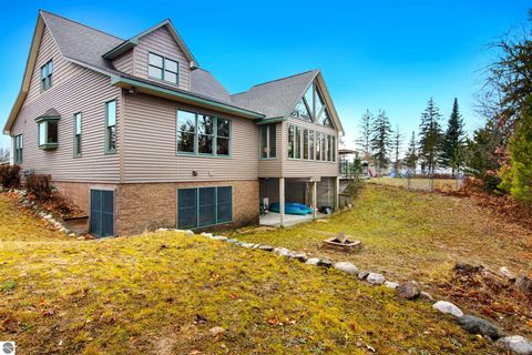 Tiny photo for 211 N Beech Street, Bellaire, MI 49615 (MLS # 1940817)