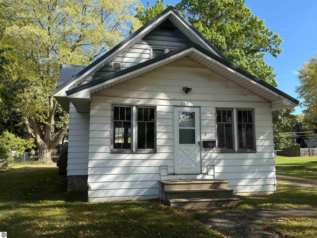 Photo of 127 S State Street, Alma, MI 48801 (MLS # 1939552)