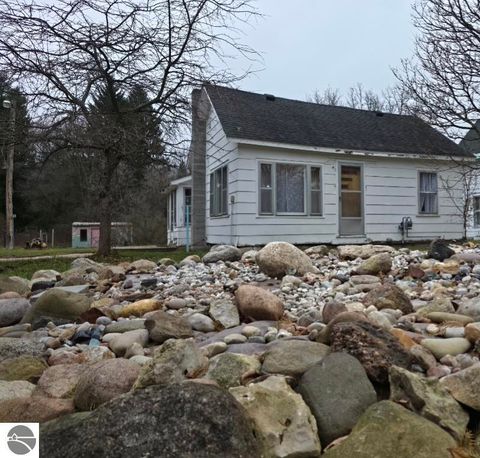 Tiny photo for 4132 Main St, Kingsley, MI 49649 (MLS # 1940686)