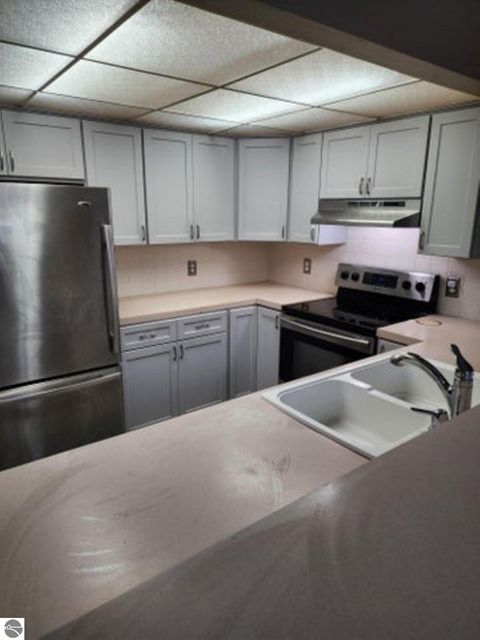 Tiny photo for 207 N Plank Road, Tawas City, MI 48763 (MLS # 1941167)