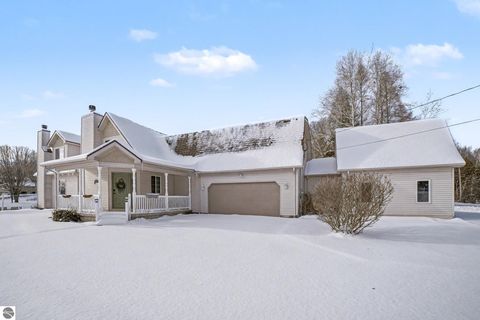 Tiny photo for 7746 Five Lakes Drive, Farwell, MI 48622 (MLS # 1935024)