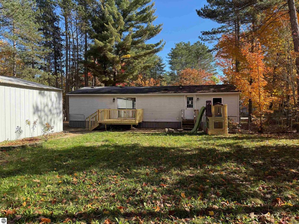 Photo of 8168 Independence Avenue, Cadillac, MI 49601 (MLS # 1939765)