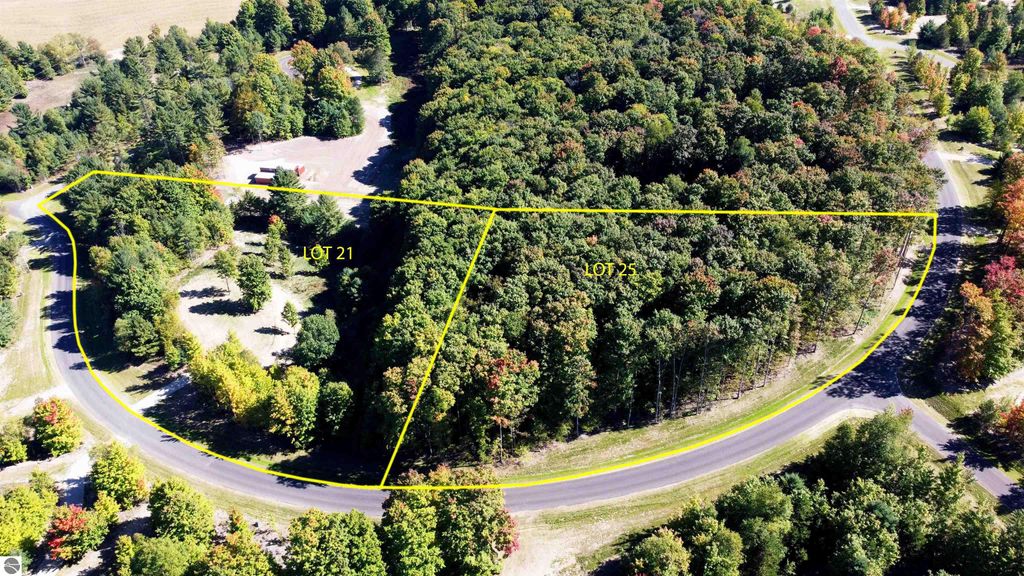 Photo of 5908 Paradise Ranch, Kingsley, MI 49649 (MLS # 1939876)