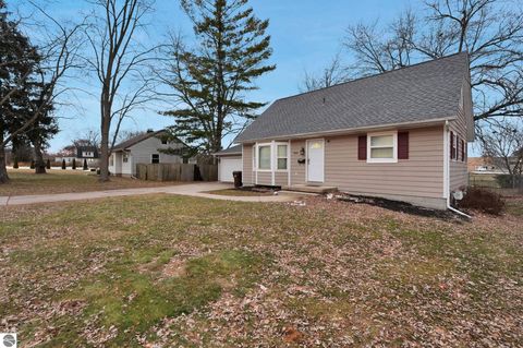 Tiny photo for 4000 Stabler Street, Lansing, MI 48910 (MLS # 1941334)