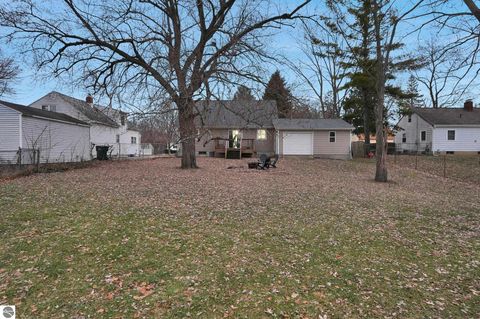 Tiny photo for 4000 Stabler Street, Lansing, MI 48910 (MLS # 1941334)