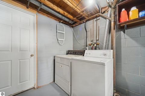 Tiny photo for 4000 Stabler Street, Lansing, MI 48910 (MLS # 1941334)