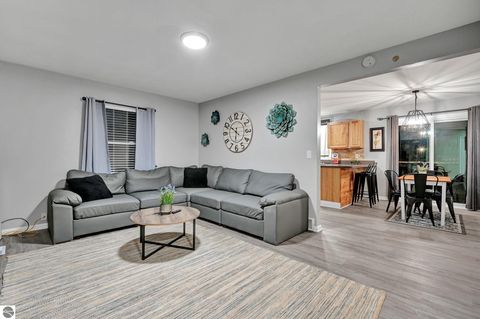 Tiny photo for 4000 Stabler Street, Lansing, MI 48910 (MLS # 1941334)