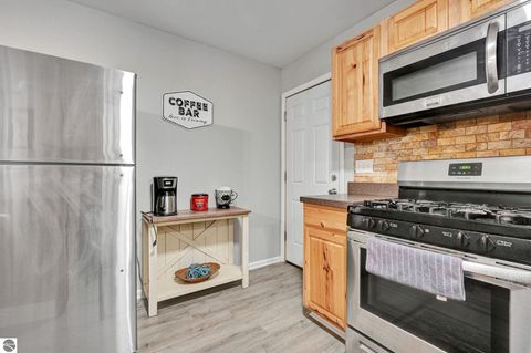 Tiny photo for 4000 Stabler Street, Lansing, MI 48910 (MLS # 1941334)