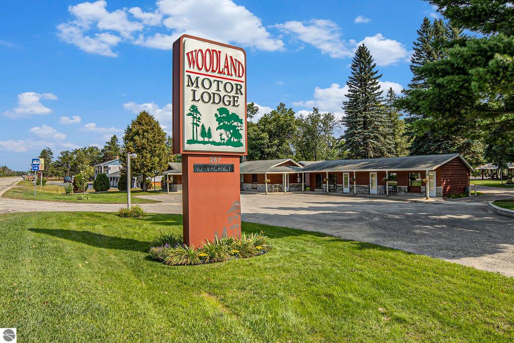 Photo of 267 S I-75 Business Loop, Grayling, MI 49738 (MLS # 1939153)